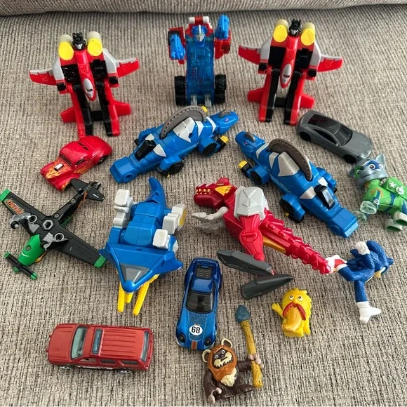 Vintage Transformer-Style & Dino Zord Toy Bundle – Mixed Lot - Picture 3 of 6